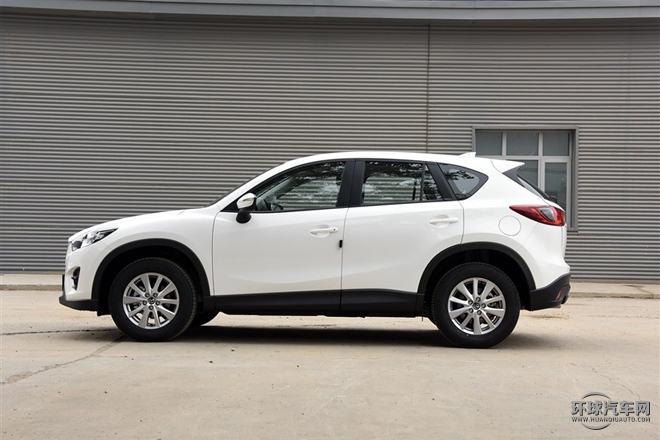 2015款 2.0L 自動兩驅舒適型