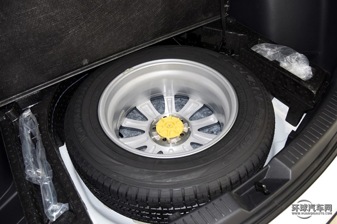 2015款 2.0L 自動(dòng)四驅(qū)豪華型