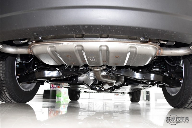 2015款 2.0L 自動(dòng)四驅(qū)豪華型