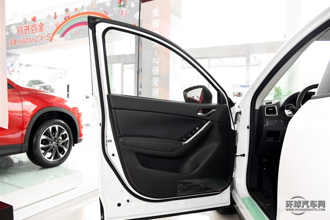 2015款 2.0L 自動四驅(qū)豪華型