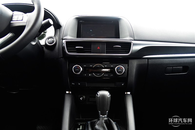 2015款 2.5L 自動(dòng)四驅(qū)旗艦型