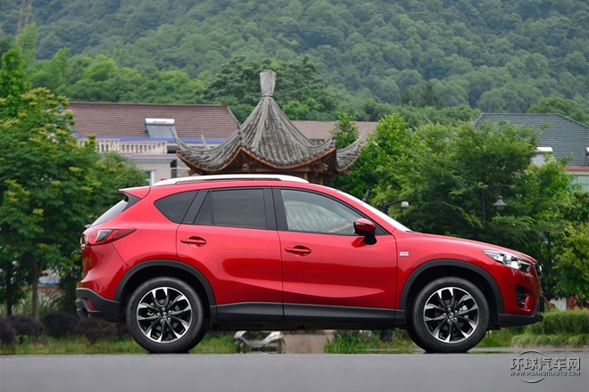 2015款 2.5L 自動四驅(qū)旗艦型