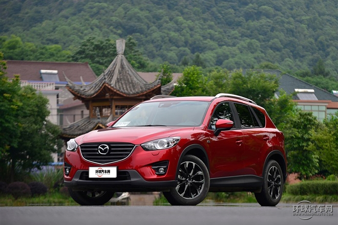 2015款 2.5L 自動(dòng)四驅(qū)旗艦型