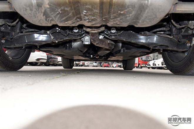 2015款 2.5L 自動四驅尊貴型