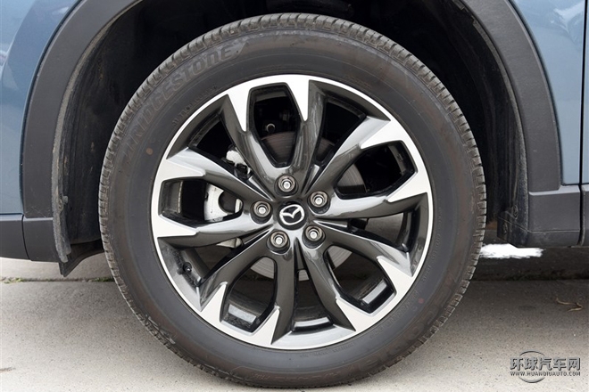 2015款 2.5L 自動四驅尊貴型