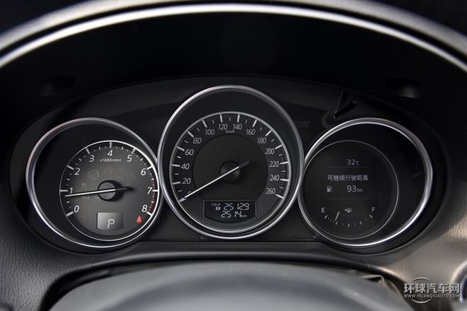 2015款 2.5L 自動(dòng)四驅(qū)尊貴型