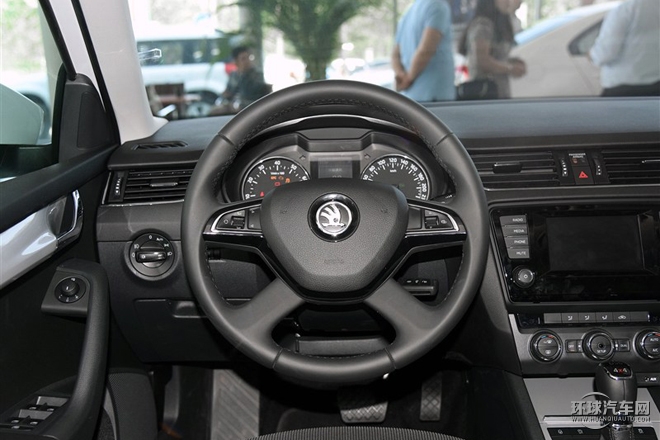 2015款 1.8T 逸享旅行版