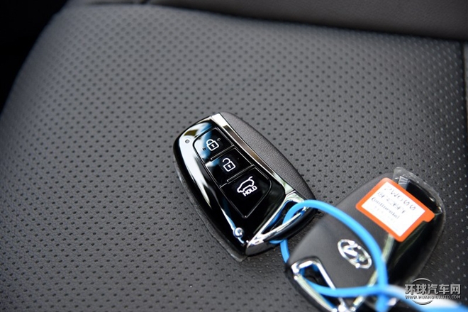 2015款 2.0T 自動(dòng)兩驅(qū)舒適型 5座