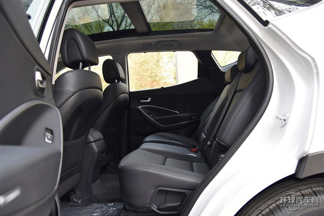 2015款 2.0T 自動(dòng)兩驅(qū)舒適型 5座