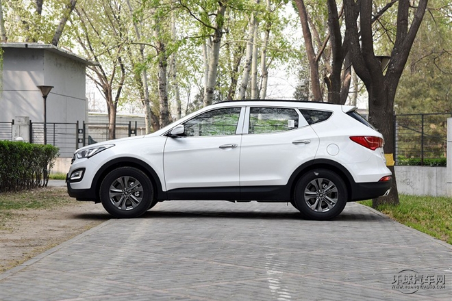 2015款 2.0T 自動(dòng)兩驅(qū)舒適型 5座