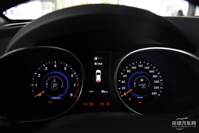 2015款 2.0T 自動(dòng)兩驅(qū)智能型 5座