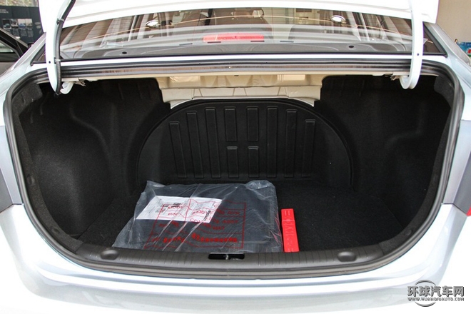 2015款 1.6L 手動舒適型