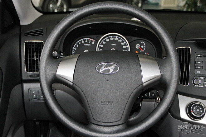 2015款 1.6L 手動舒適型