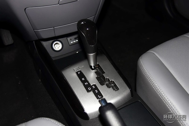 2015款 1.6L 自動豪華型