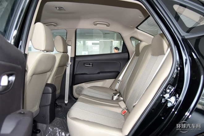 2015款 1.6L 自動舒適型