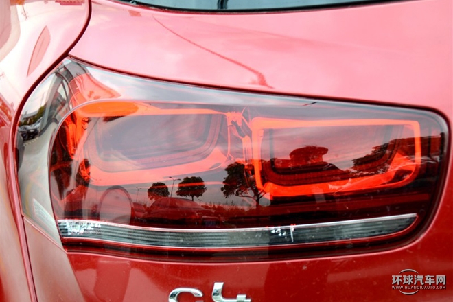 2015款 1.6T 豪華型 5座