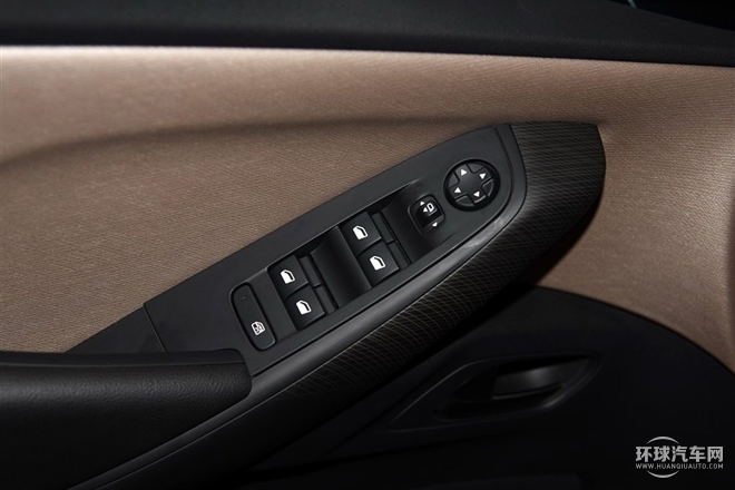 2015款 Grand 1.6T 豪華型 7座