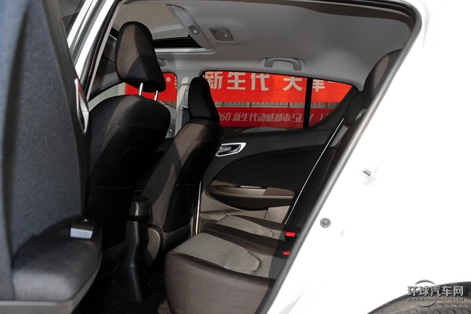 2015款 1.5L 手動豪華導航型