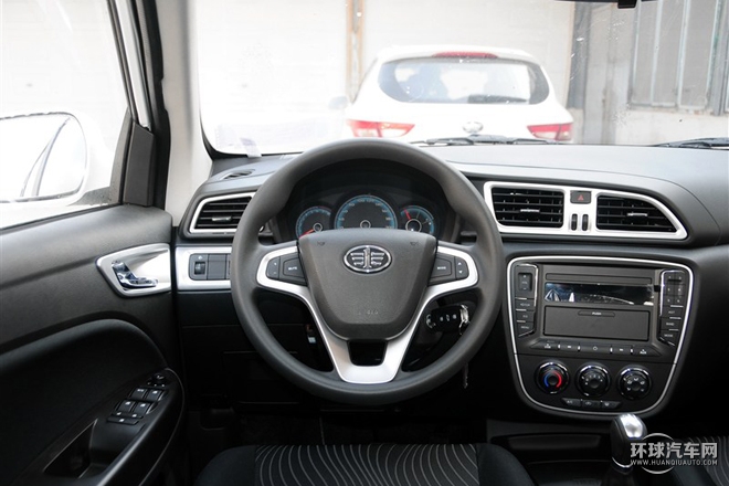 2015款 1.5L 手動豪華型