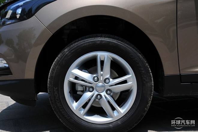 2015款 1.5L 手動舒適型