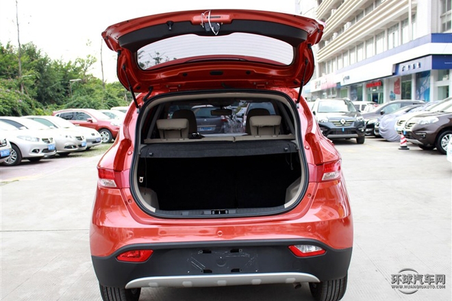 2015款 1.8L 自動豪華型