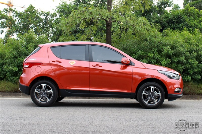 2015款 1.8L 自動(dòng)豪華型