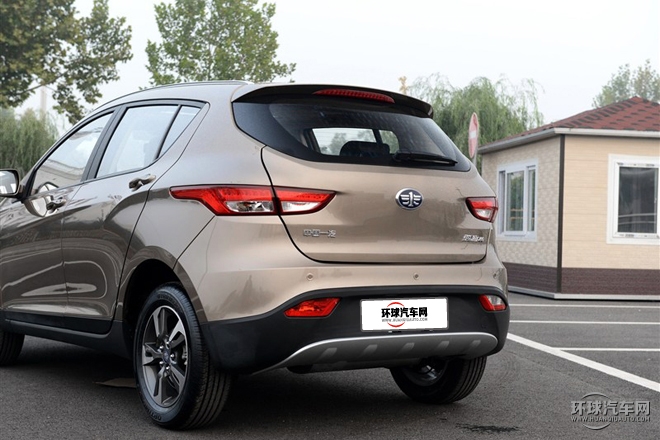 2015款 1.8L 自動尊貴型