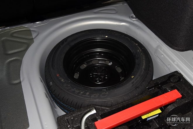 2015款  1.6L 自動舒適型