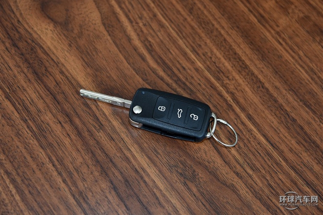 2015款  1.6L 自動舒適型