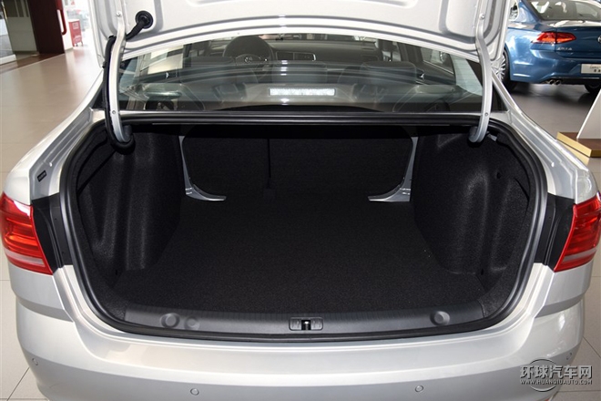 2015款  1.6L 自動舒適型