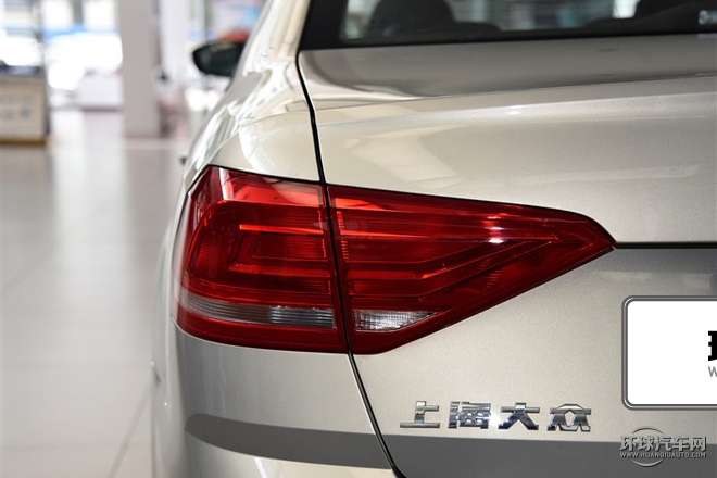 2015款  1.6L 自動(dòng)舒適型