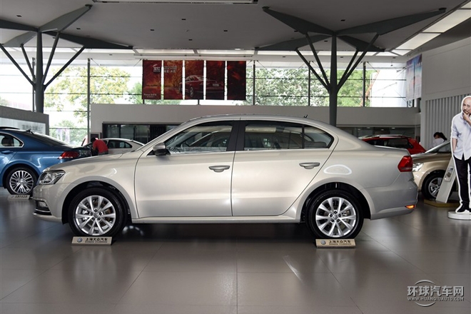 2015款  1.6L 自動舒適型