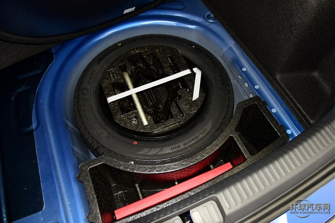 2015款 1.6L 手動(dòng)舒適型