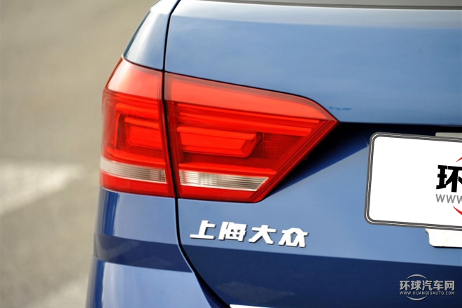 2015款 230TSI DSG豪華版