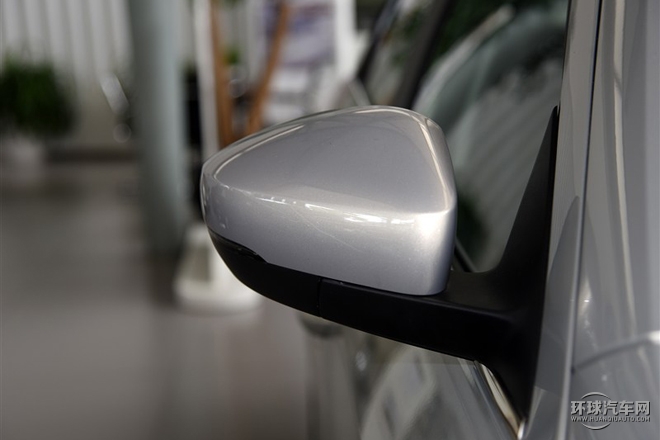 2015款 1.6L 自動(dòng)舒適版