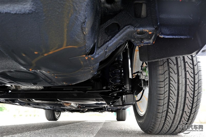 2015款 230TSI DSG舒適版