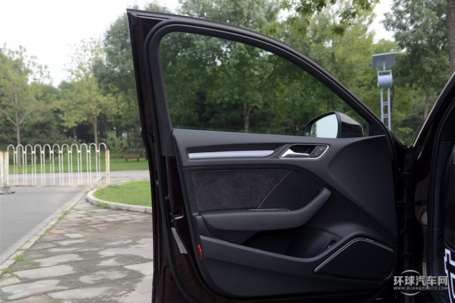 2015款 Sportback e-tron 舒適型