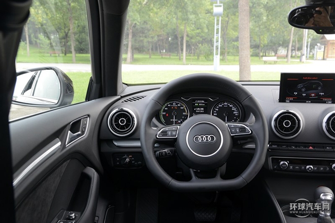 2015款 Sportback e-tron 運動型