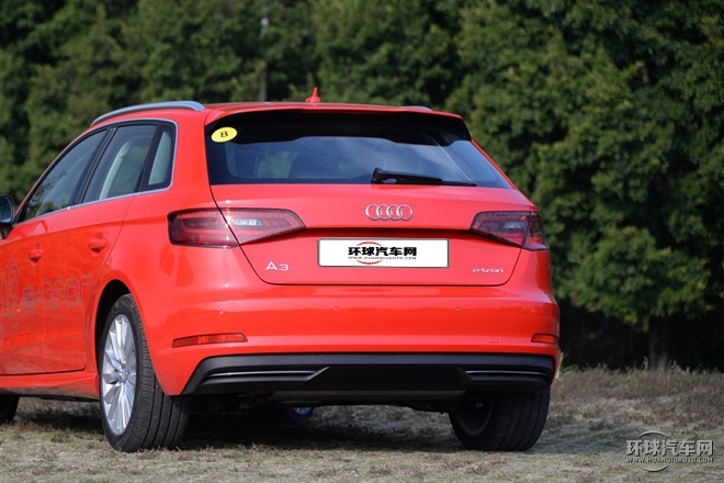 2015款 Sportback e-tron 運動型