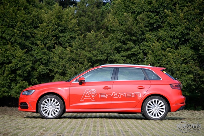 2015款 Sportback e-tron 運(yùn)動(dòng)型