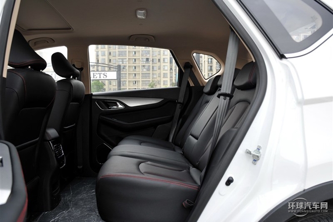 2015款 1.8L 手動(dòng)豪華型