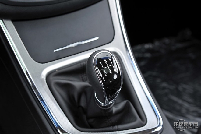 2015款 1.8L 手動豪華型