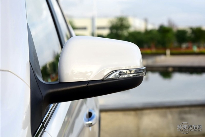 2015款 1.8L 手動豪華型