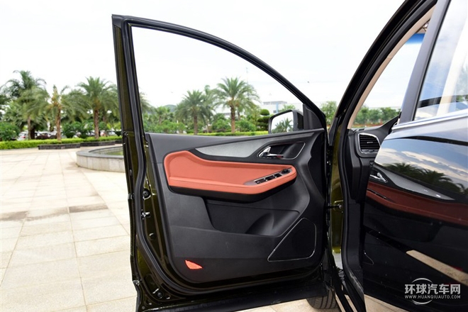 2015款 1.8L 手動(dòng)精英型