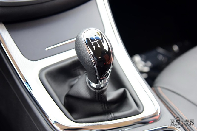 2015款 1.8L 手動(dòng)精英型