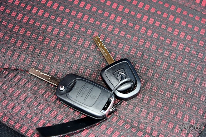 2015款 1.8L 手動舒適型