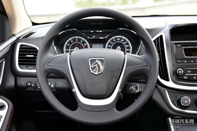 2015款 1.8L 手動舒適型