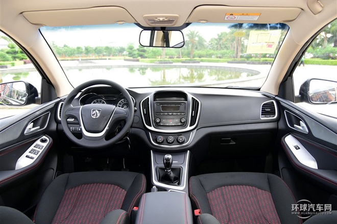 2015款 1.8L 手動(dòng)舒適型