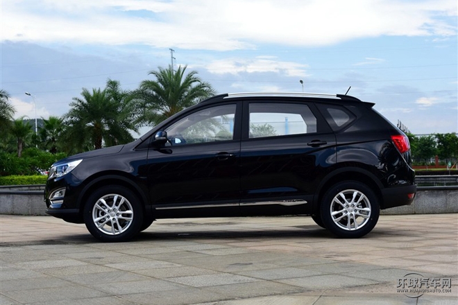 2015款 1.8L 手動舒適型