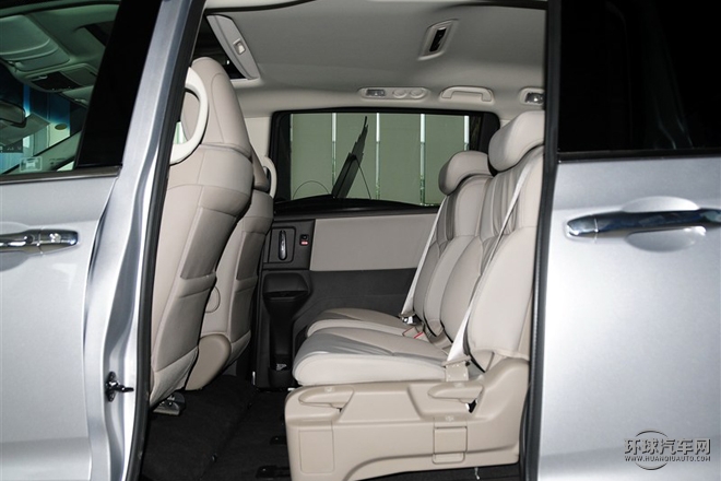 2015款 改款 2.4L 豪華版